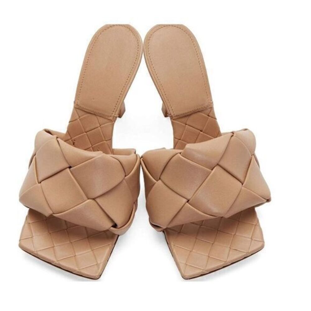 Women's Square Open Toe Heeled Woven Leather Mule SIZE 7